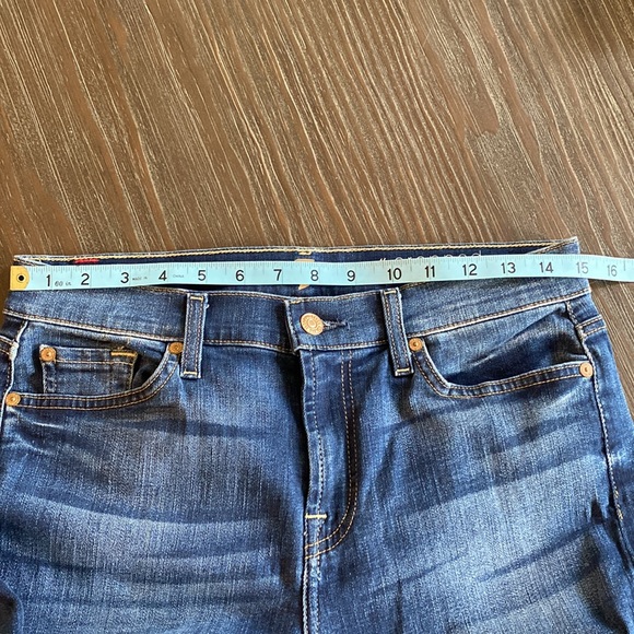 7 for all mankind the cropped skinny jeans in size 29. EUC. - Picture 8 of 10